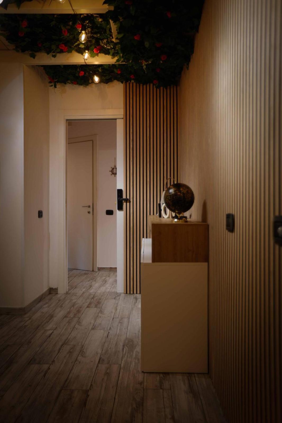 Stay In The Heart Of Salerno - Near The Duomo "La Finestra Sul Borgo" Exterior photo